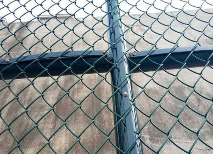 扁铁球场围栏网
