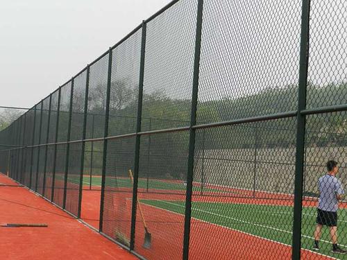 学校体育场围栏网